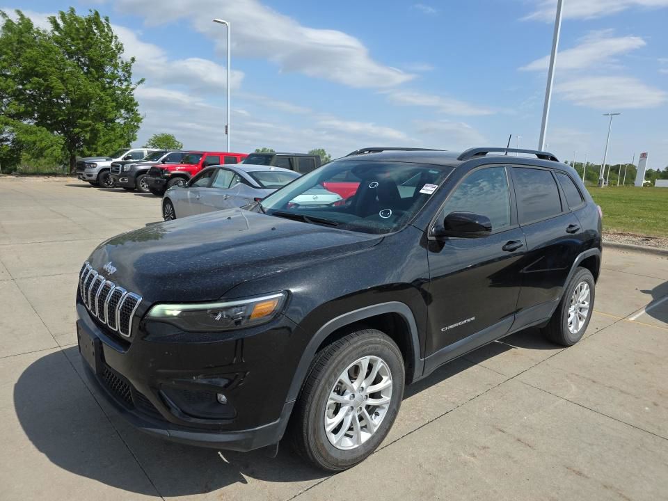 Diamond Black Crystal Pearl Coat 2022 Jeep Cherokee Latitude Lux 4WD SUV / Crossover Four-Wheel Drive 9-Speed Automatic